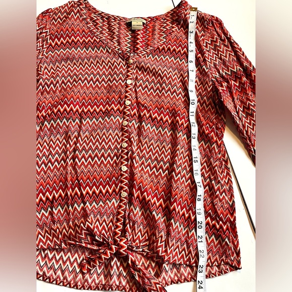 Lucky Brand Live in Love Women’s Chevron Patterned Red Blouse Size Small - Picture 4 of 12